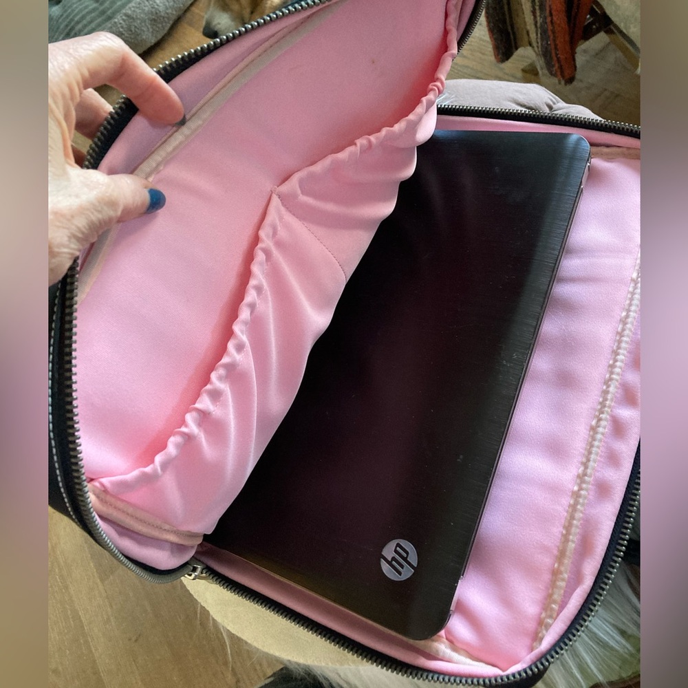 Genuine Leather Black Briefcase With Structured S… - image 8